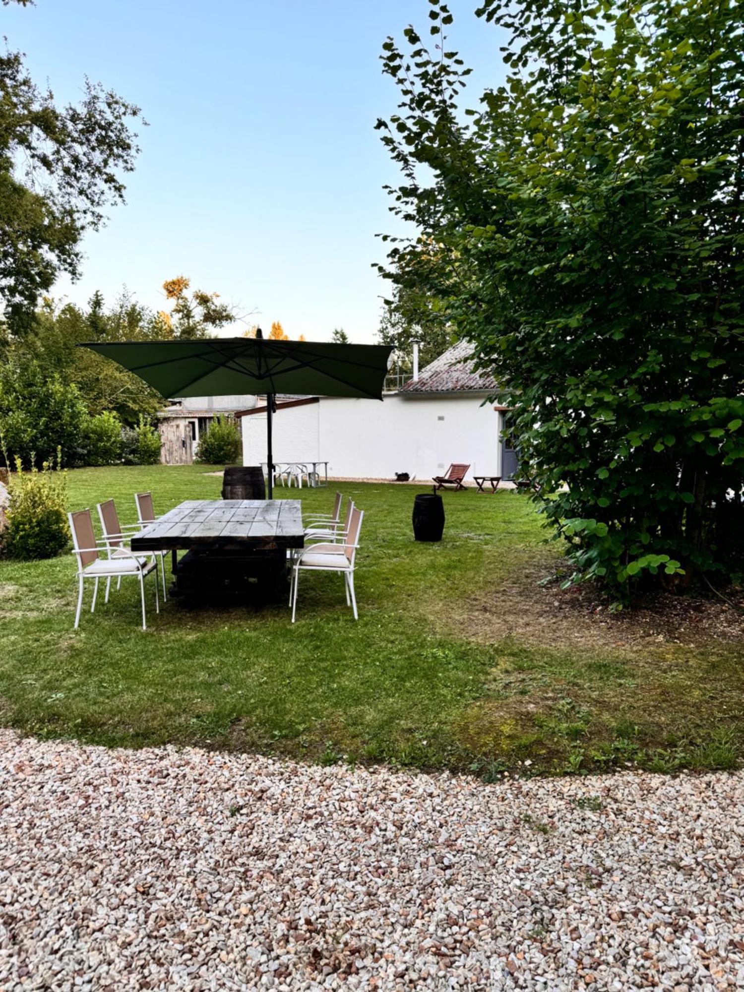 Au Coeur Du Vignoble Cognacais Villa Gondeville Eksteriør billede